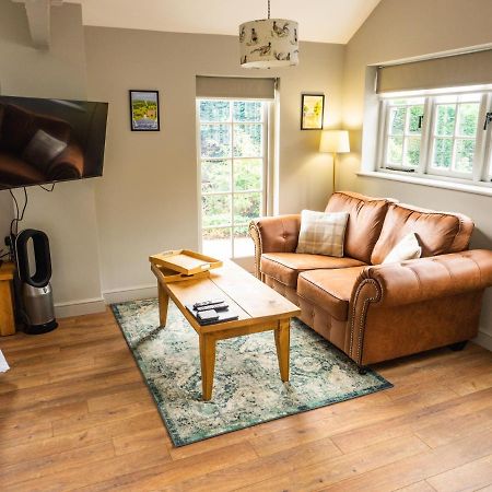 1 Bed Studio In Two Dales Near Matlock & Bakewell Экстерьер фото